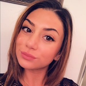 Meet your Posher, Candice